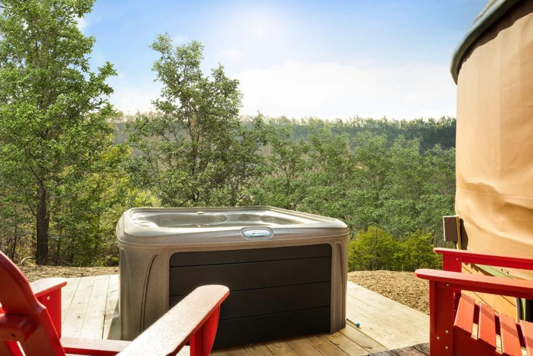 Modern Yurt W River Access, Hot Tub, Wifi & Grill Wardensville Экстерьер фото