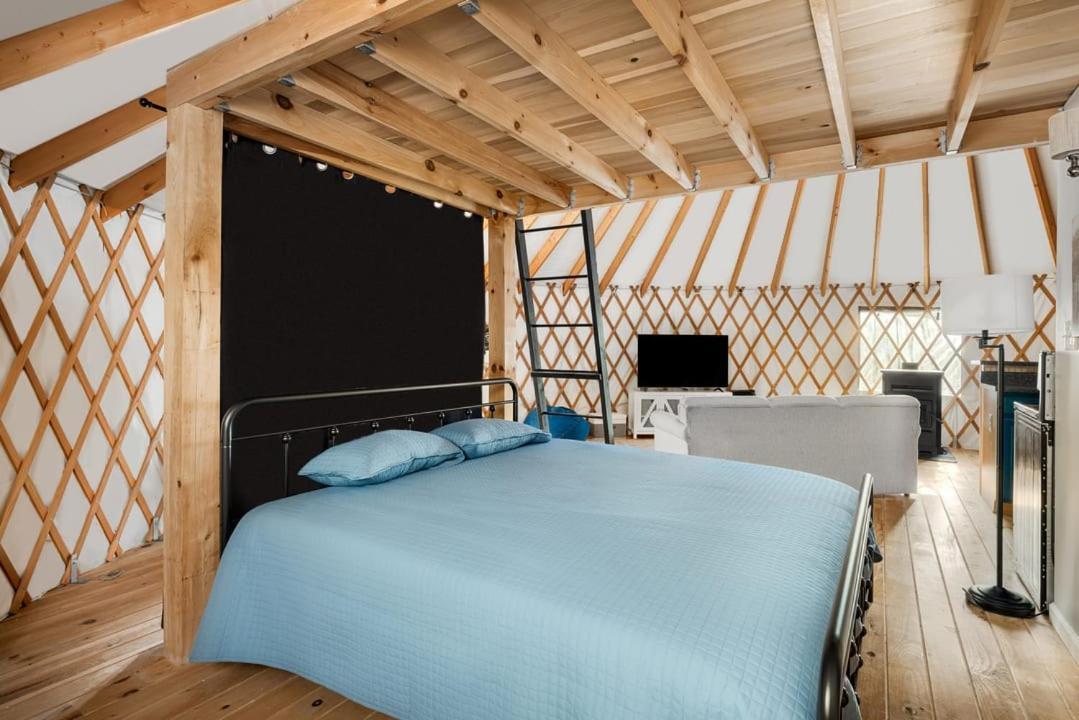Modern Yurt W River Access, Hot Tub, Wifi & Grill Wardensville Экстерьер фото
