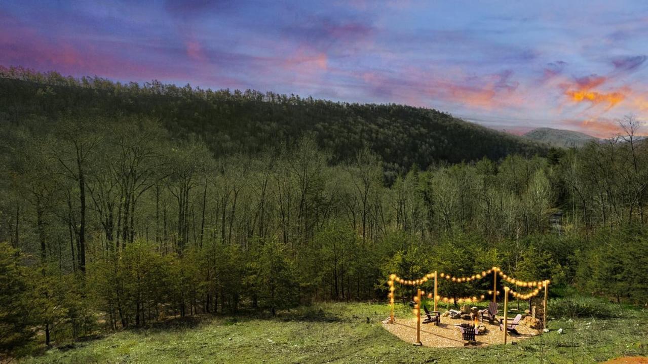 Modern Yurt W River Access, Hot Tub, Wifi & Grill Wardensville Экстерьер фото