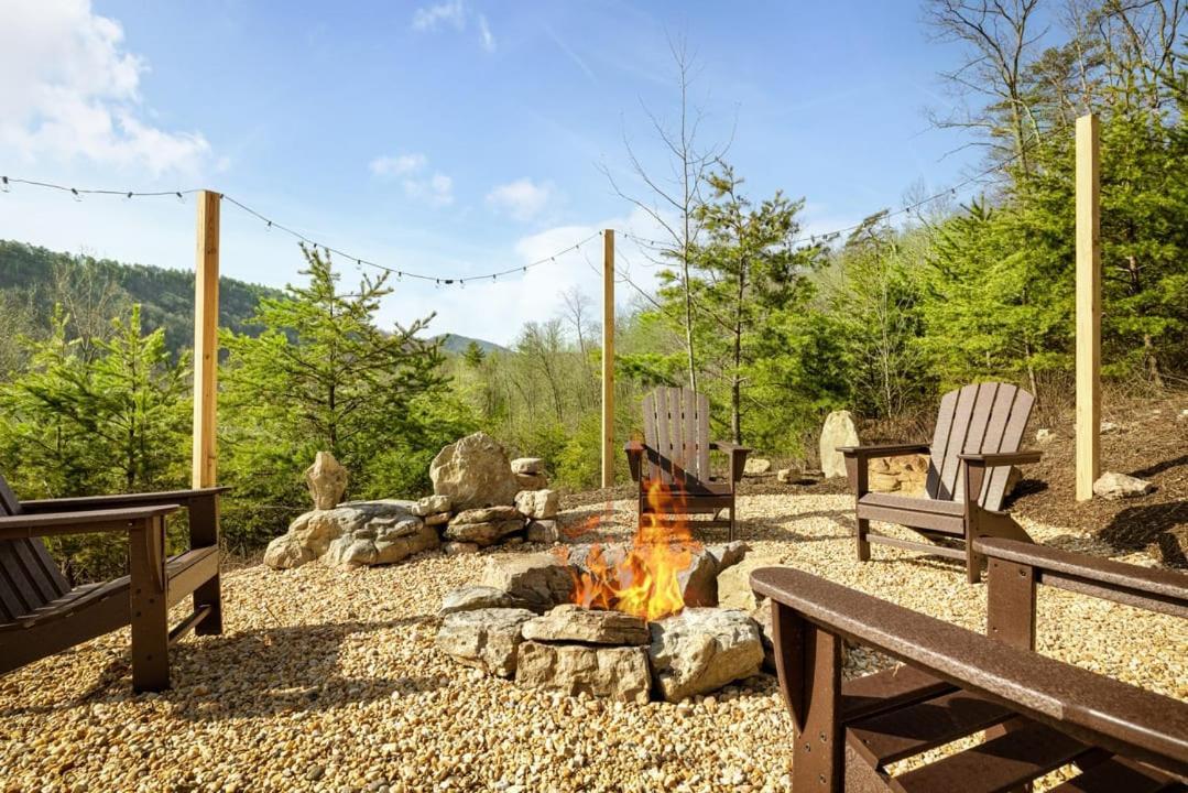 Modern Yurt W River Access, Hot Tub, Wifi & Grill Wardensville Экстерьер фото