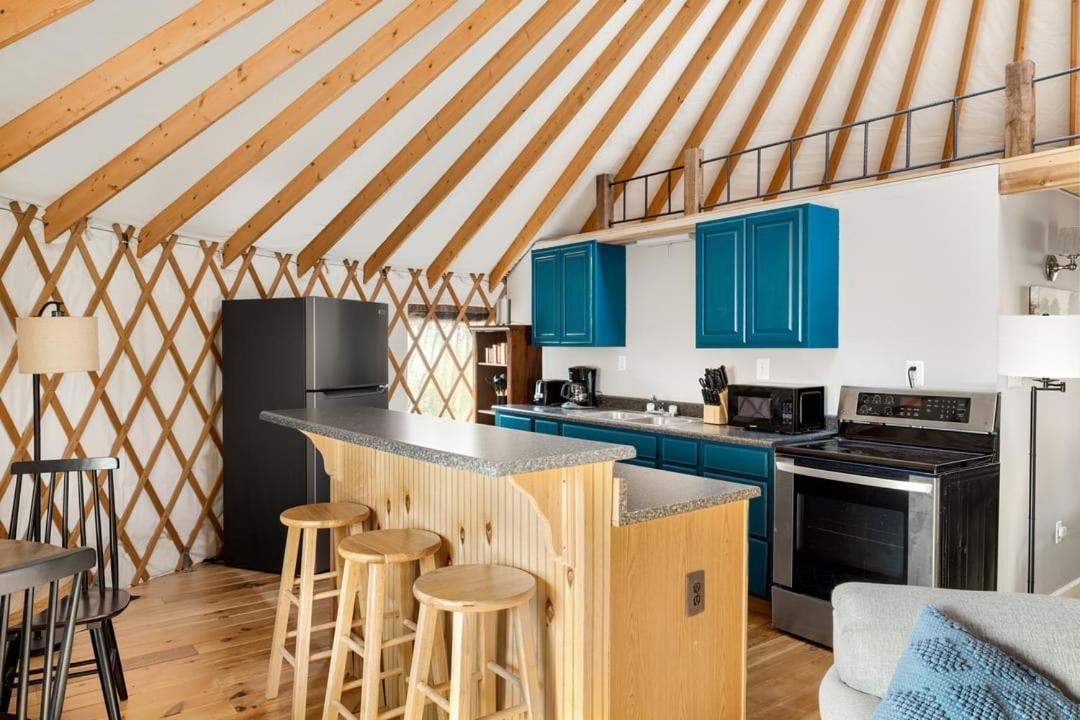 Modern Yurt W River Access, Hot Tub, Wifi & Grill Wardensville Экстерьер фото