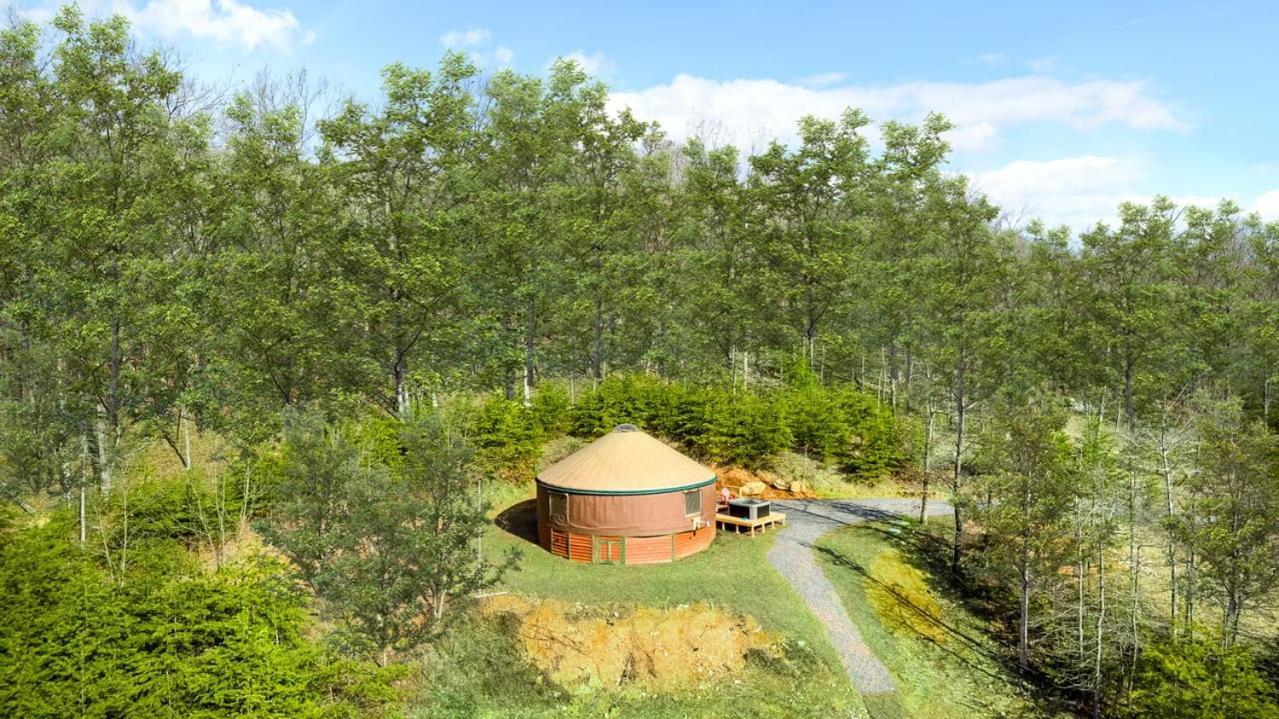 Modern Yurt W River Access, Hot Tub, Wifi & Grill Wardensville Экстерьер фото